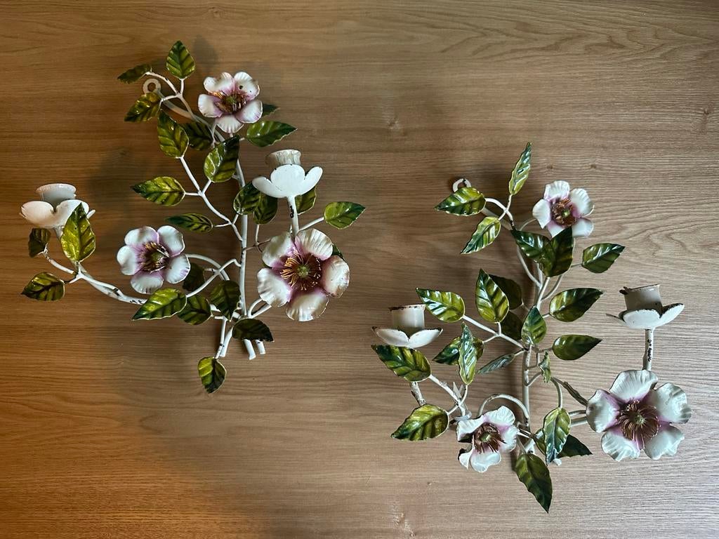 Set Antieke Tole Wandkandelaars met Bloemen (Toleware), Huis en Inrichting, Woonaccessoires | Kandelaars en Kaarsen, Gebruikt