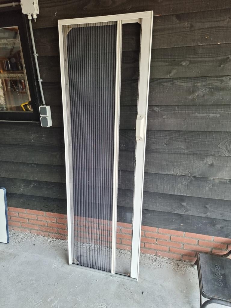 HORDEUR & PLISSE & VERDUISTERING CAMPER & CARAVAN REPARATIE!, Ophalen