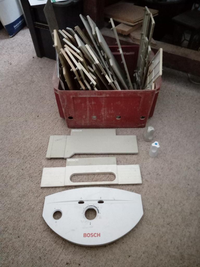 Bosch Geiser Onderdelen: Frontjes en Knopen, Ophalen of Verzenden, Gebruikt