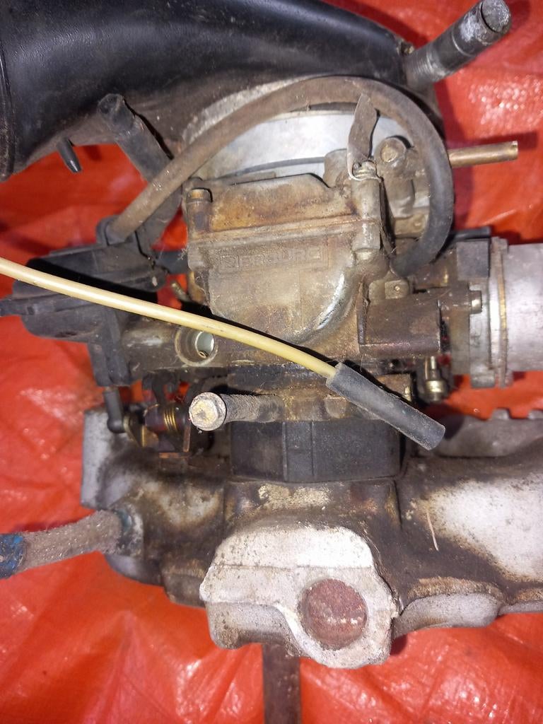 Volvo 240 Pierburg carburateur, Auto-onderdelen, Ophalen, Volvo