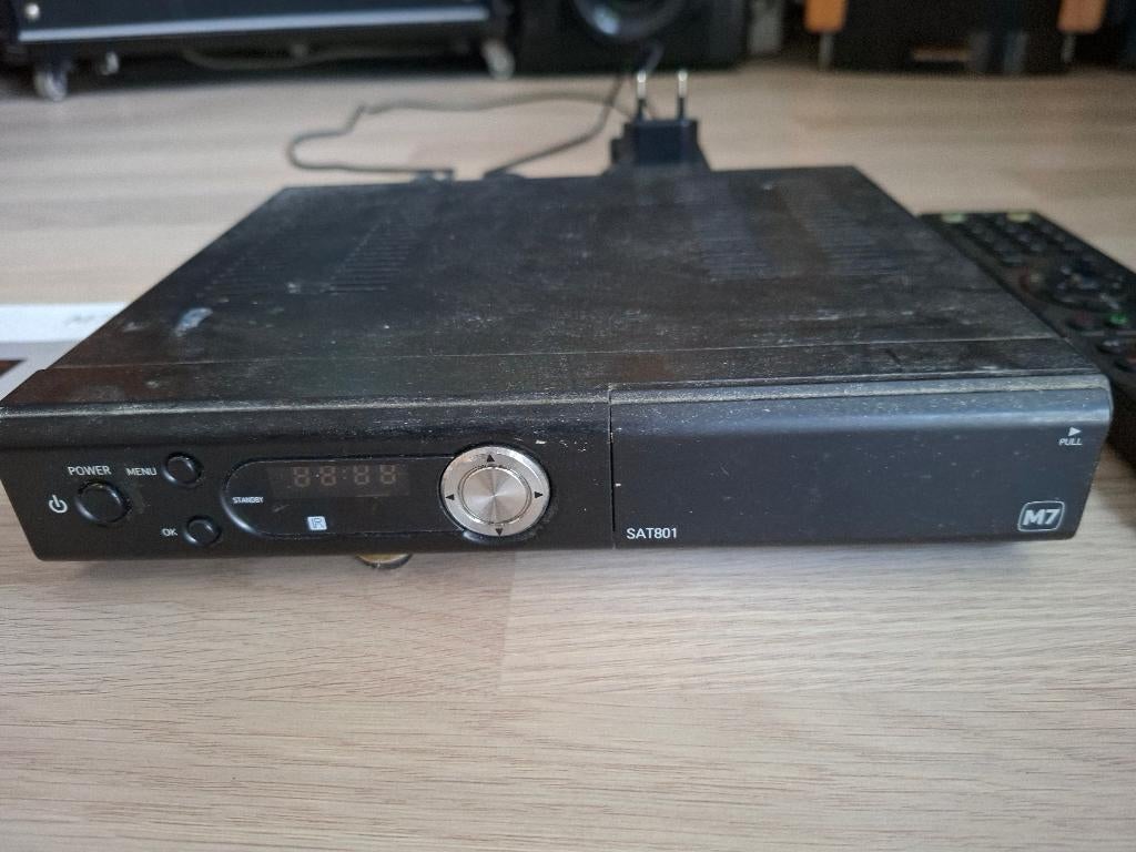 M7 SAT801 Satelliet ontvanger, Ophalen, Gebruikt, (Schotel)antenne-accessoires, Overige merken