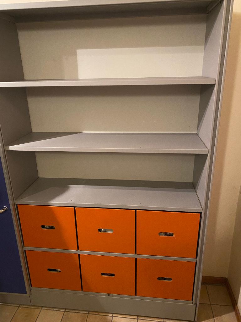 VITRA Eames design schuifdeurkast - wandmeubel kantoor, Ophalen, Met deur(en), Zo goed als nieuw, Metaal