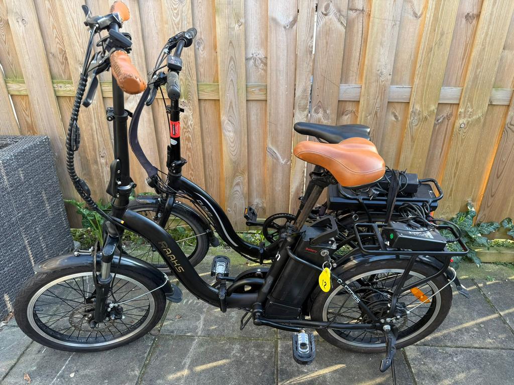 2xElektrische vouwfietsen nieuwstaat, Ophalen, 20 inch of meer, Versnellingen, Zo goed als nieuw