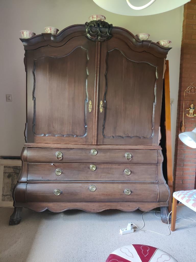 Drents kabinet, hele ruime antieke kast, Ophalen