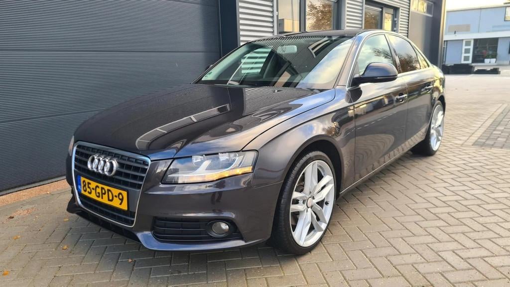 Audi A4 Limousine 1.8 TFSI Pro Line Business /Motor loopt on, Stof, Gebruikt, Zwart, 4 cilinders