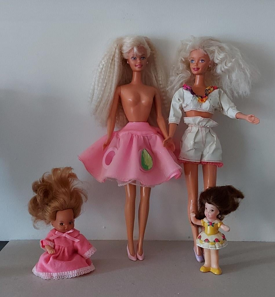 Barbies 1997 + 1976 + disney + peuter Heart family Mattel, Ophalen of Verzenden, Gebruikt, Pop