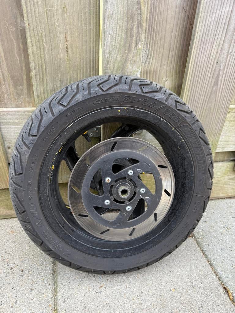 Gilera Runner 180cc 125cc voorwiel velg zgan band, Ophalen