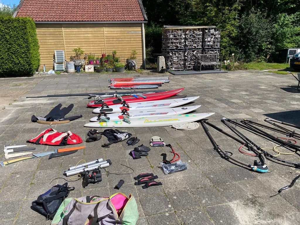 Complete windsurf set - Klaar om het water op te gaan!, Watersport en Boten, Ophalen, 250 tot 300 cm, Gebruikt, 7 m² of meer