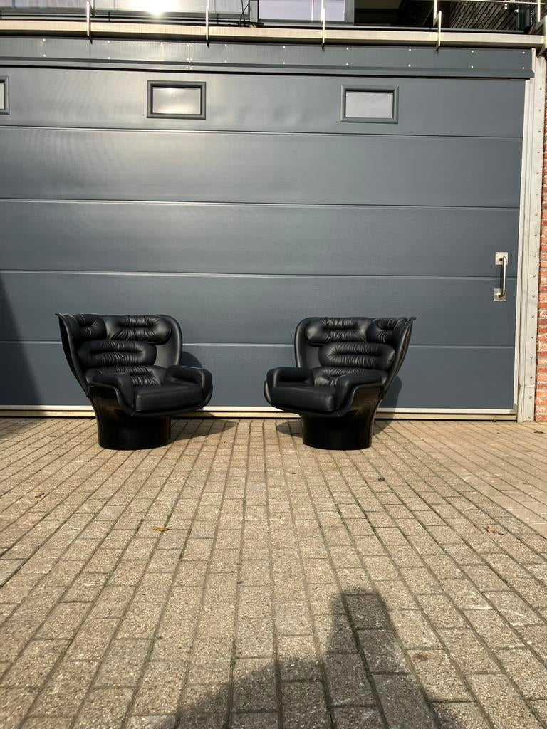 2x Joe Colombo Elda Chair Black leather, Black fiberglass, Huis en Inrichting, Fauteuils, Ophalen of Verzenden, Stof, Cassina sede ligne roset togo vitra knoll swan egg mah jong