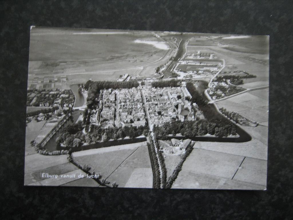 ELBURG Luchtopname B 1965, Verzamelen, Ansichtkaarten | Nederland, Ophalen of Verzenden, 1960 tot 1980, Gelderland