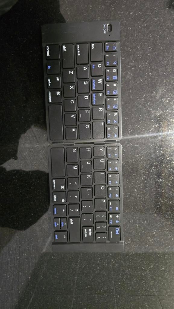 Nieuw opvouwbaar toetsenbord € 5, Ophalen, Nieuw