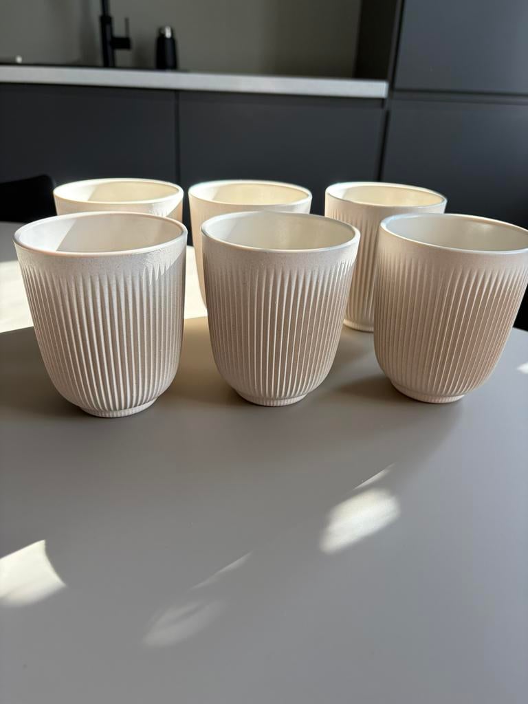 Nespresso Grand Lungo kopjes 6 stuks / vaste pr € 30,00, Huis en Inrichting, Keuken | Servies, Zo goed als nieuw, Kop(pen) en/of Schotel(s)