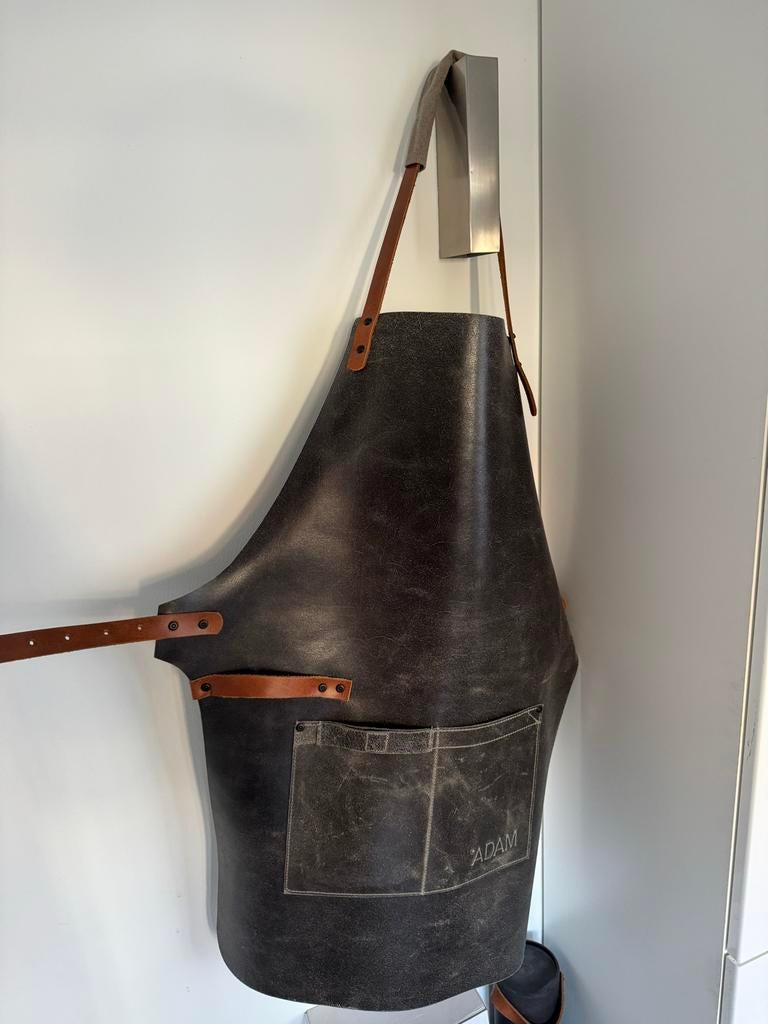 Leren schort Adam - BBQ, Keukenschort, Ophalen, Zo goed als nieuw