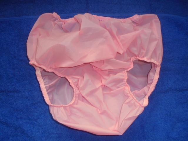 pvc slipje (kan ook voor de heren), Kleding | Dames, Ondergoed en Lingerie, Verzenden, Roze, Slip
