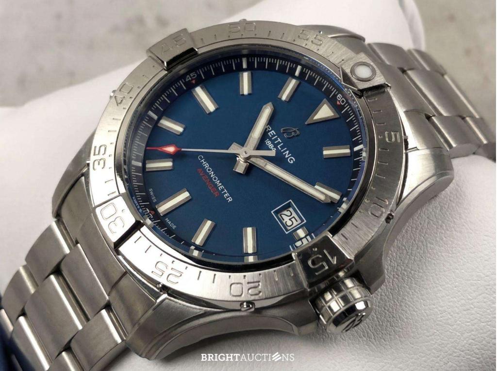 Breitling - Avenger Automatic 42 - A17328101C1A1, Staal, Staal, Breitling, Polshorloge