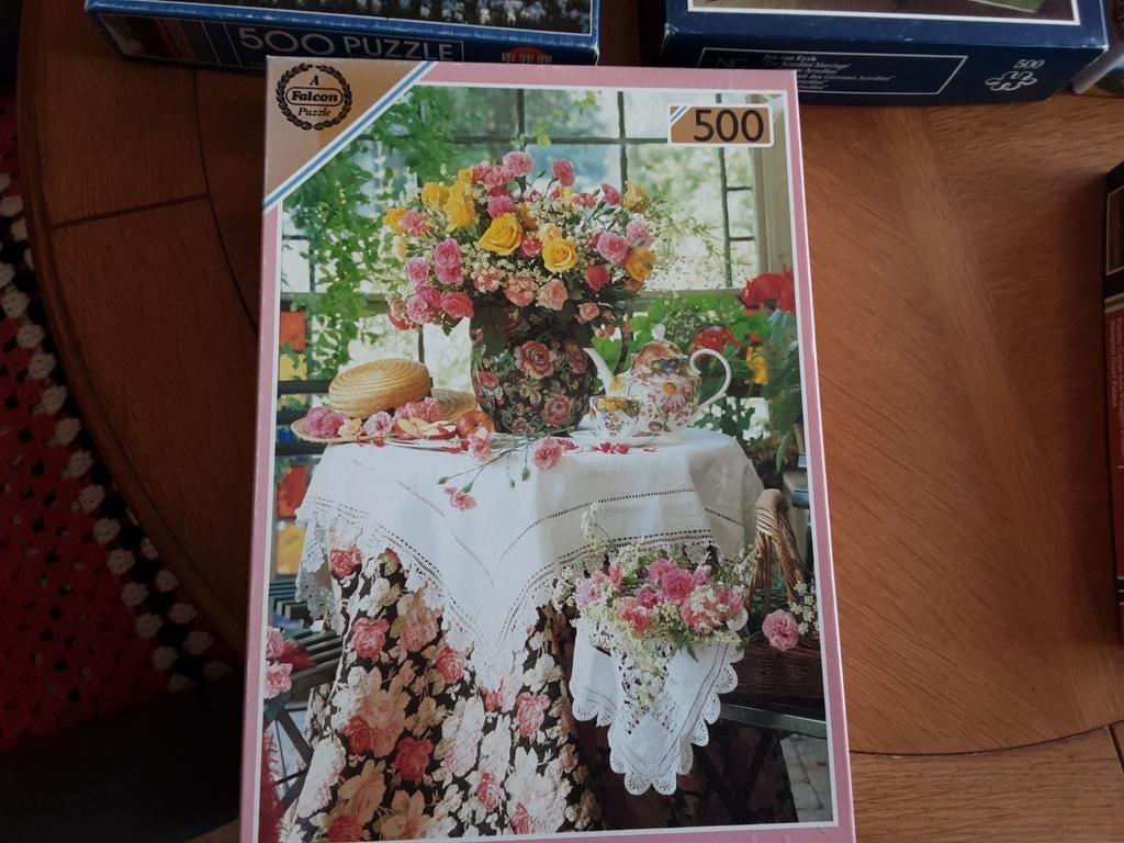 4 puzzels a 500 stuks diversen, 1 a 750 stuks, Ophalen of Verzenden, 500 t/m 1500 stukjes