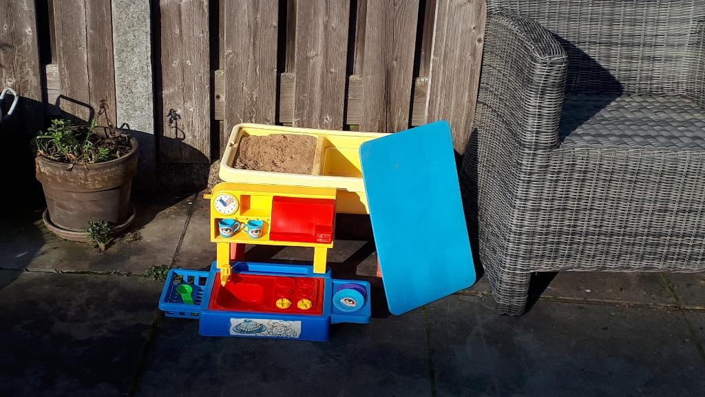 Zand en water tafel met keukentje, Kinderen en Baby's, Speelgoed | Buiten | Zandbakken, Ophalen, Gebruikt