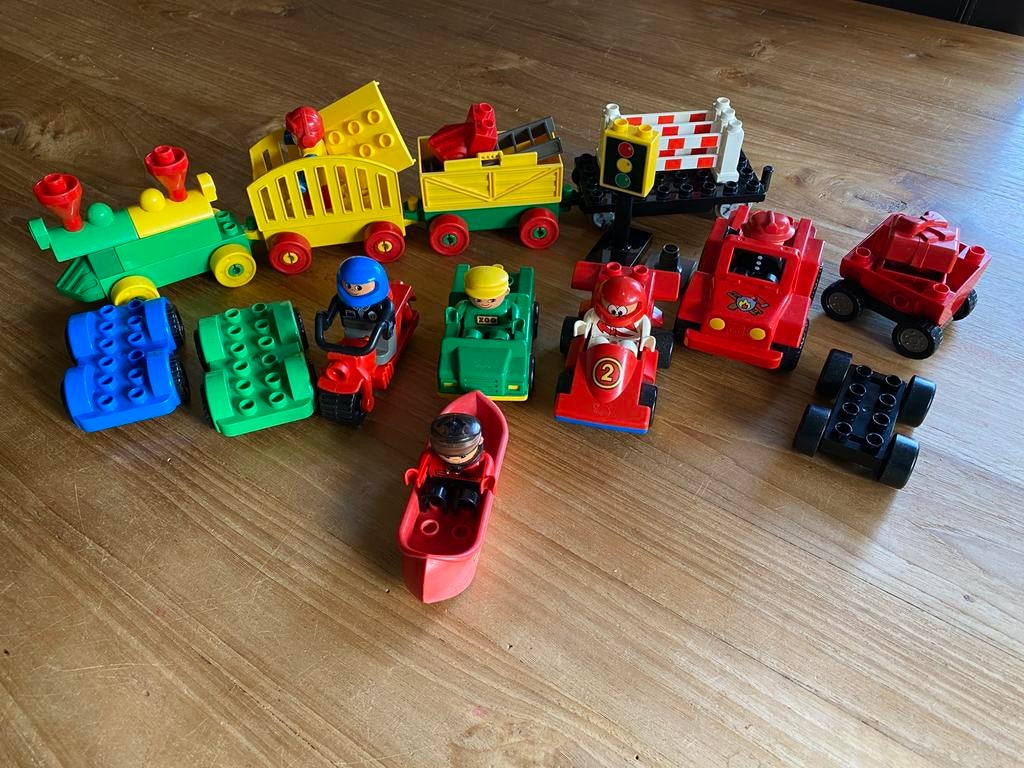 Duplo - auto’s en poppetjes, Kinderen en Baby's, Speelgoed | Duplo en Lego, Ophalen of Verzenden, Gebruikt, Duplo