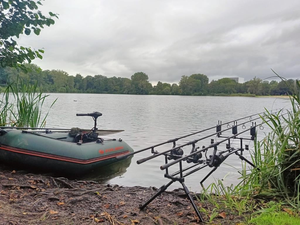 Kolibri 160cm karperboot, Watersport en Boten, Hengelsport | Karpervissen, Ophalen of Verzenden, Gebruikt