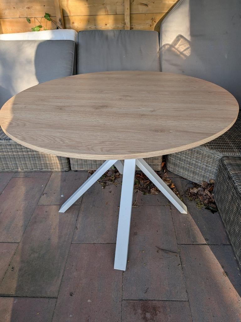 Ikea ronde tafel Mariedamm, Rond, Ophalen of Verzenden, Zo goed als nieuw, 100 tot 150 cm