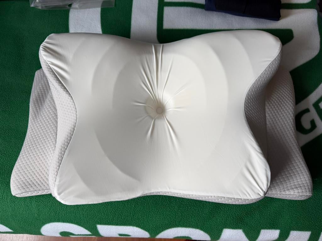 Hoofdkussen, Huis en Inrichting, Slaapkamer | Beddengoed, Eenpersoons, Wit, Ophalen of Verzenden, Zo goed als nieuw