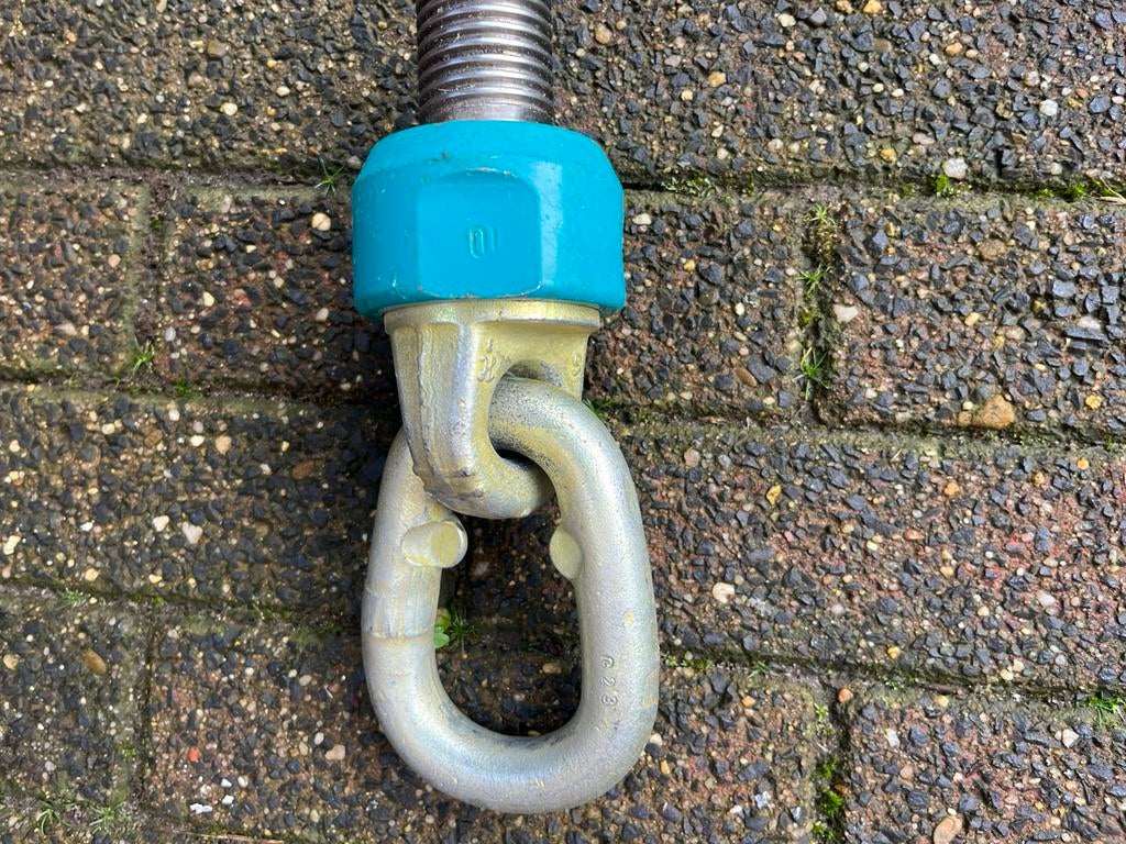 Hijsoog zwaar nummer 10, Ophalen of Verzenden, Zo goed als nieuw