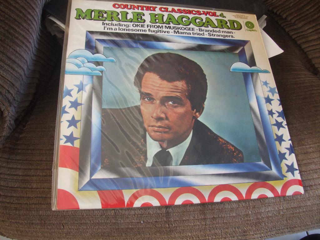 merle haggard, Ophalen of Verzenden, Zo goed als nieuw, 12 inch