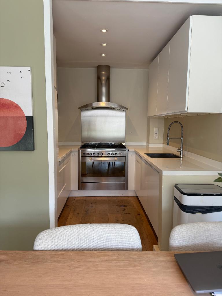 Keuken greeploos, Ophalen, U-keuken, Wit, Zo goed als nieuw