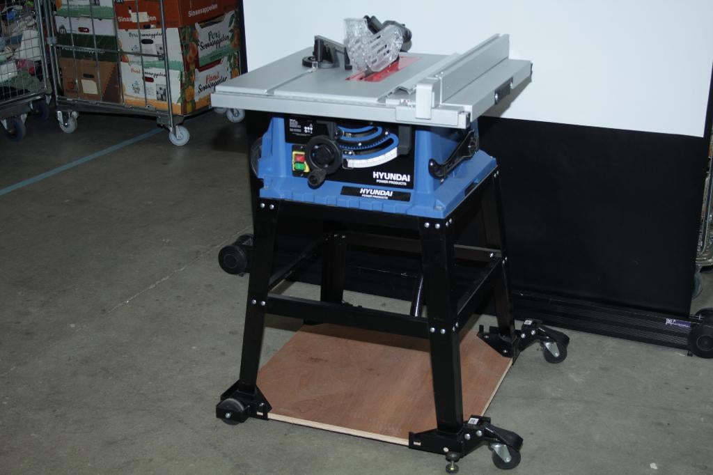 C07 Hyundai Cirkelzaagtafel 56373FH, Ophalen, Gebruikt, Cirkelzaag, 70 mm of meer