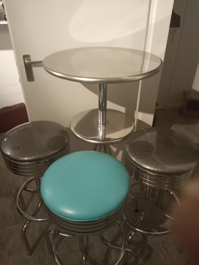 Amerikaanse Retro stijl statafel en barkrukken ( 3 ), Verzamelen, Ophalen