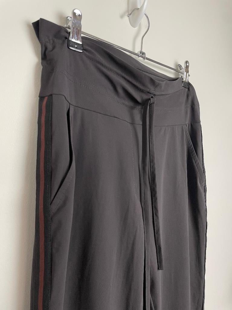 Studio Anneloes bruine travelstof broek high waist maat 36, Kleding | Dames, Broeken en Pantalons, Studio Anneloes, Bruin, Ophalen of Verzenden