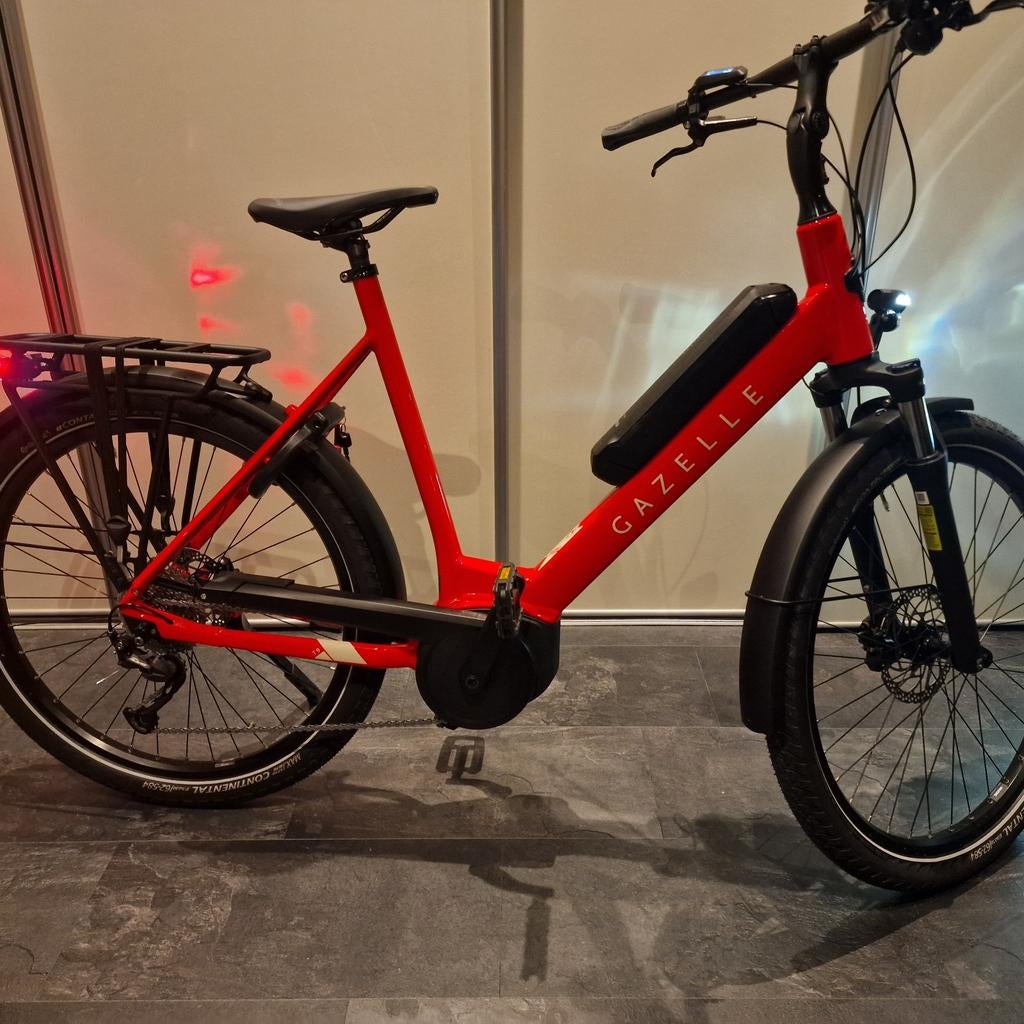 Unieke kans, Demo Gazelle Bosch middenmotor, Nieuw, 50 km per accu of meer, 55 tot 59 cm, Ophalen