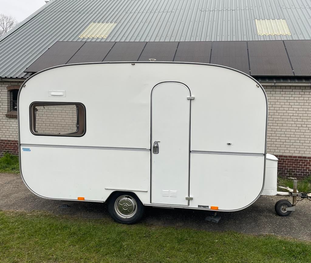 Knaus Monsun 1971 oldtimer caravan, Caravans en Kamperen, Caravans, Standaardzit, Dwarsbed, Openslaande ramen, Knaus