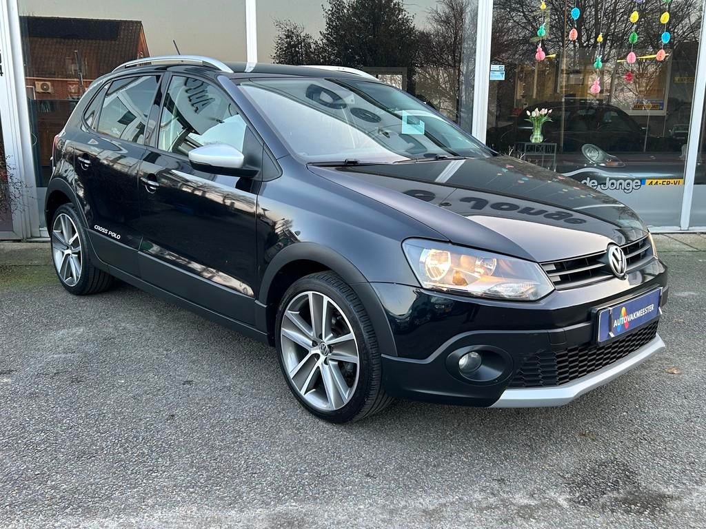 Volkswagen Polo Cross Polo 1.4 5drs (bj 2011), Voorwielaandrijving, Gebruikt, 4 cilinders, Zwart