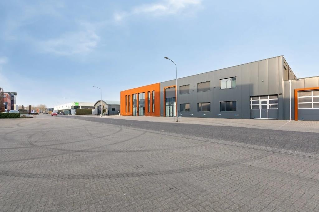 TE HUUR –bedrijfsruimte kantoor 470 m² deelverhuur mogelijk, 500 m², Huur, Bedrijfsruimte