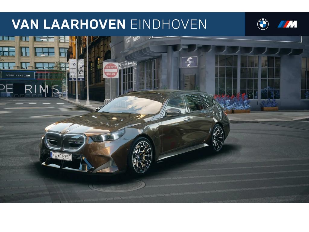 BMW 5 Serie Touring M5 Automaat / Trekhaak / Panoramadak / C, Bruin, 4395 cc, Leder, Hybride Elektrisch/Benzine