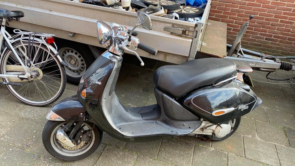 Aprilla brommer geel kenteken, Ophalen of Verzenden, Zo goed als nieuw, Benzine, Overige merken