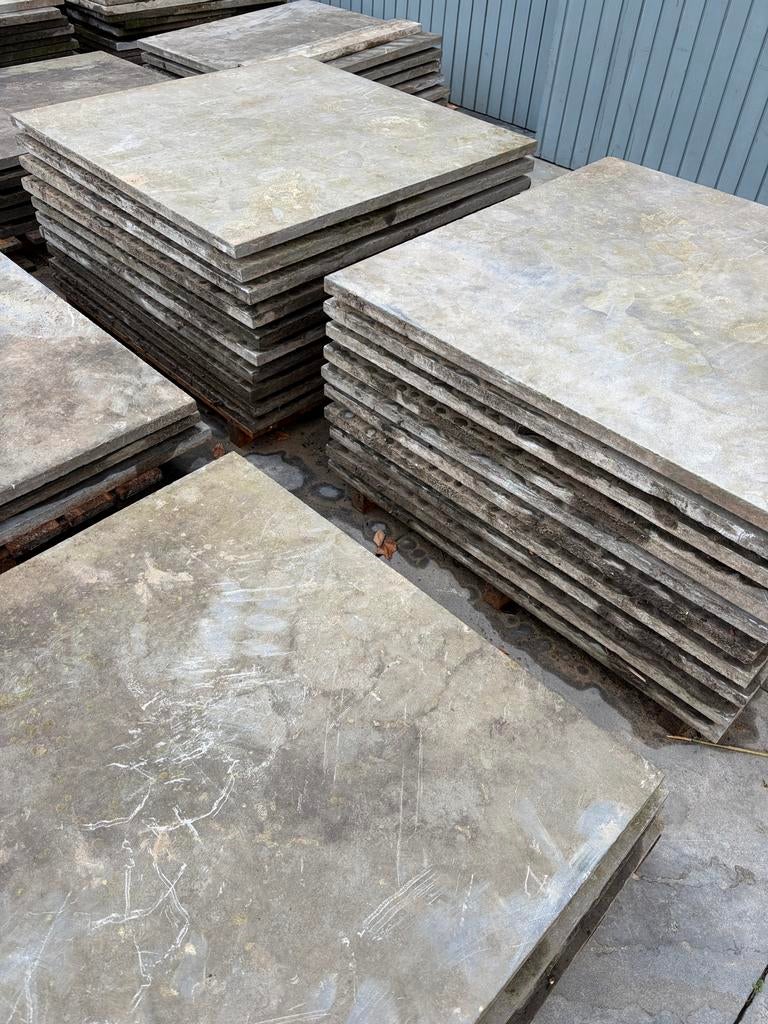 Natuursteenen tegels 100x100x 3 ruim 50m2, Gebruikt, Ophalen of Verzenden, Terrastegels, Natuursteen