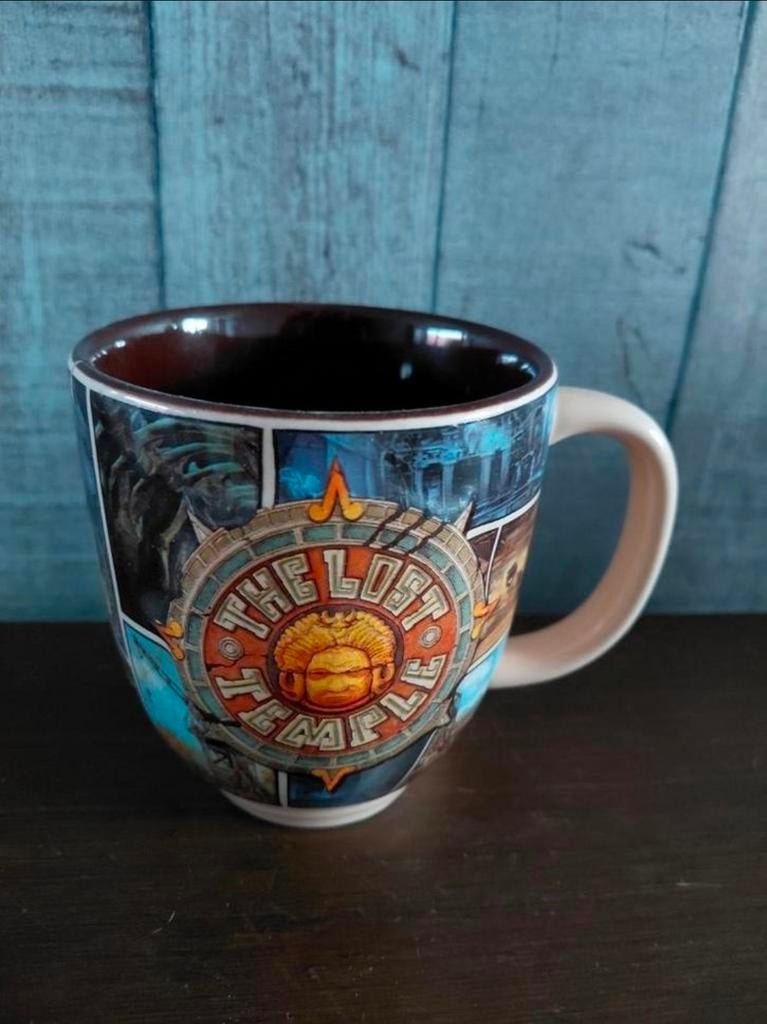 Moviepark Germany beker mok. The lost temple, Gebruikt, Ophalen of Verzenden, Overige stijlen, Kop(pen) en/of Schotel(s)