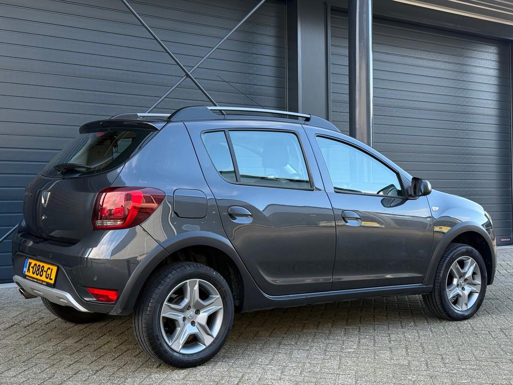 Dacia Sandero 0.9 TCe SL Stepway, PDC, NAVI, Cruise, Bluetoo, Voorwielaandrijving, 898 cc, Stof, Bedrijf