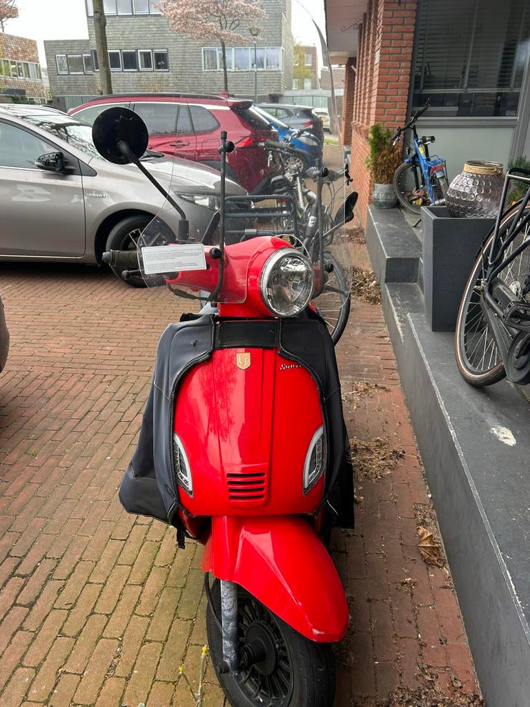 Rode La Souris (klus)scooter, Ophalen, Gebruikt, Benzine, Maximaal 25 km/u