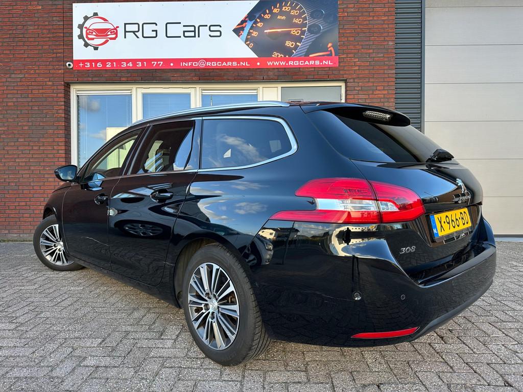 Peugeot 308 SW 1.2 PureTech Blue Lease Premium / Leder / Nav, Gebruikt, 1199 cc, Met garantie (alle), Zwart