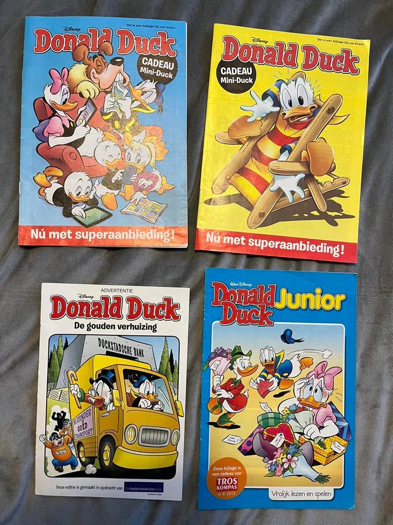 Set 4 Donald Duck tijdschriften special editions / limited, Boeken, Meerdere comics, Ophalen of Verzenden, Zo goed als nieuw, Europa