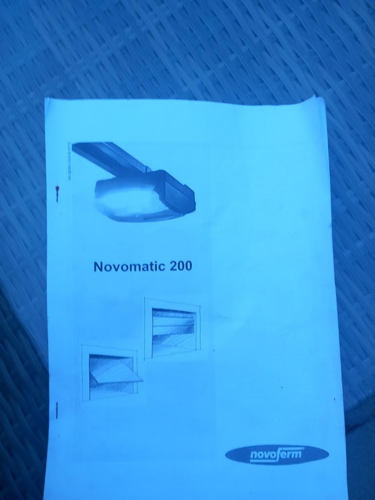 Novomatic 200 electrische garagedeur motor, Ophalen, Nieuw