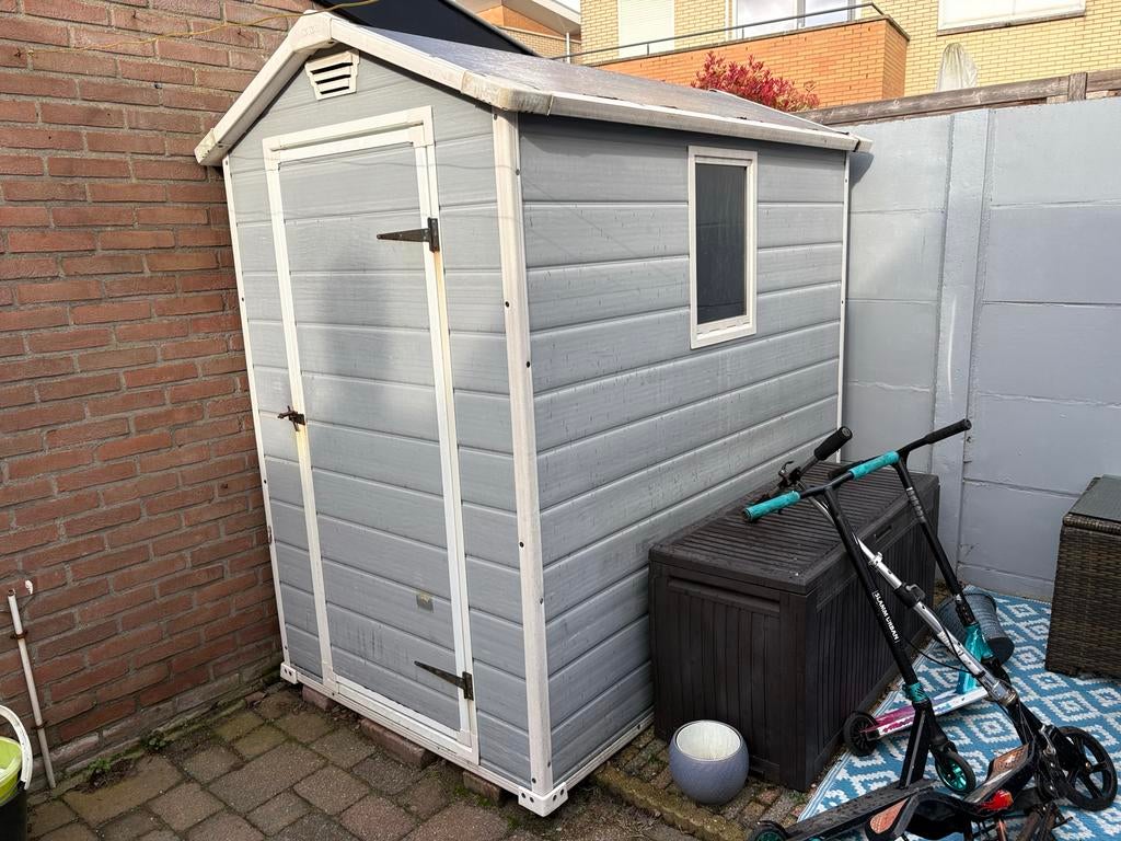 Keter Tuinhuisje - Compact en Onderhoudsvrij, Kunststof, Gebruikt, Tuinhuis, Minder dan 200 cm