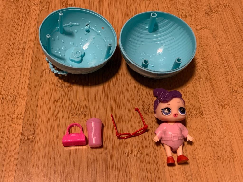 LOL surprise achtig poppetje, Verzamelen, Ophalen of Verzenden, Zo goed als nieuw