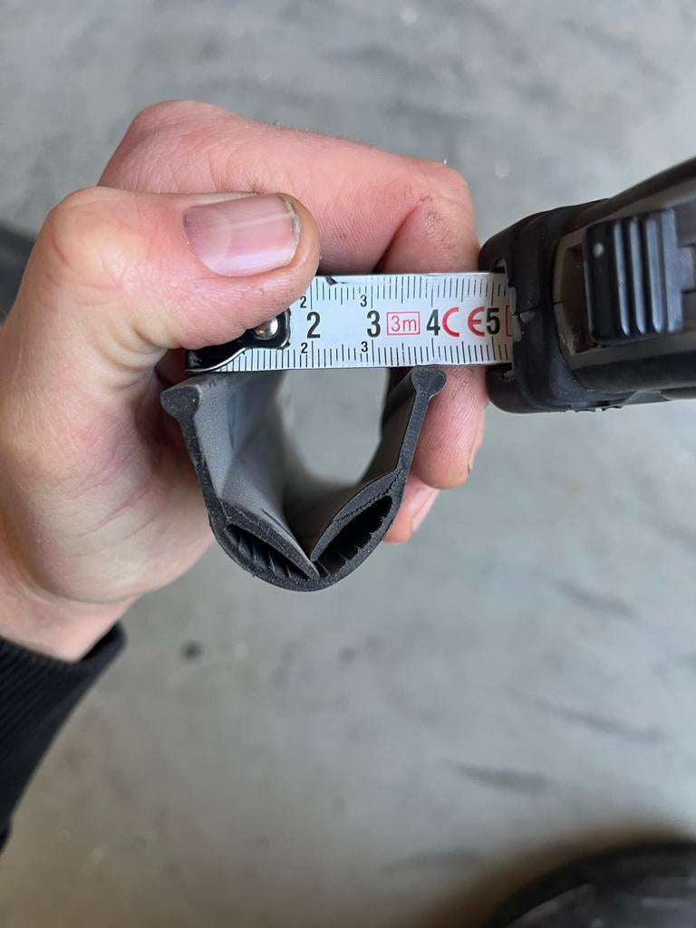 Deurrubber crawford nieuw  - 5.4m lengte, Ophalen, Kunststof, 120 cm of meer, 215 cm of meer