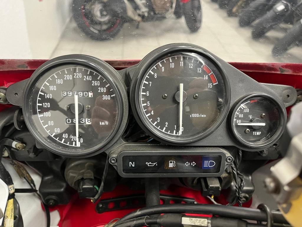 Zeer nette YAMAHA YZF 750 R YZF750R YZF750 R (bj 1996) - foto 2