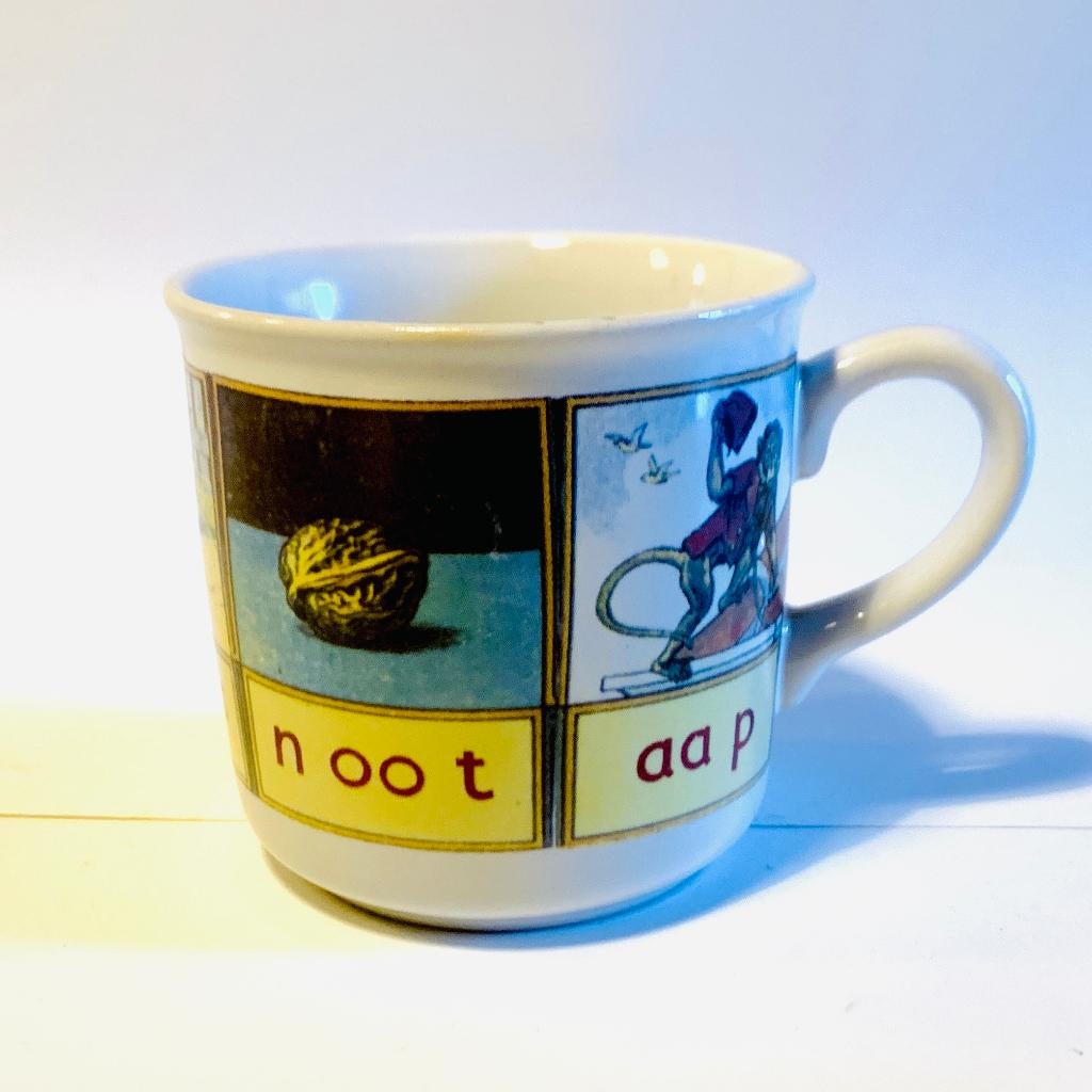 Vintage Aap Noot Mies Mok beker (Ter Steege), Gebruikt, Ophalen of Verzenden, Overige stijlen, Kop(pen) en/of Schotel(s)