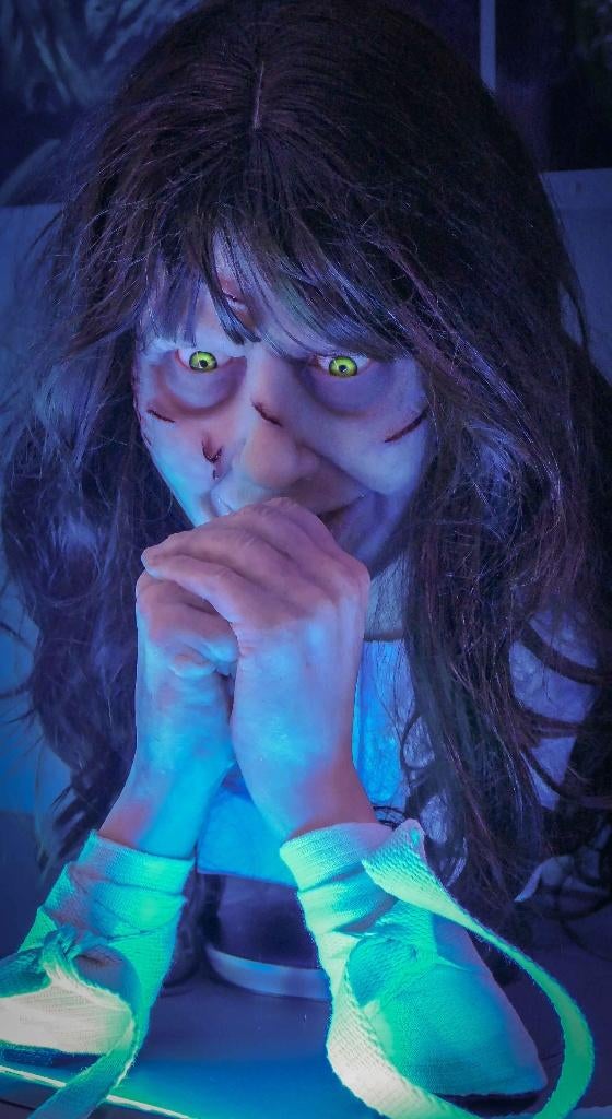 the exorcist  Regan lifesize bust  levensecht uniek, Ophalen of Verzenden, Nieuw, Film, Beeldje, Replica of Model